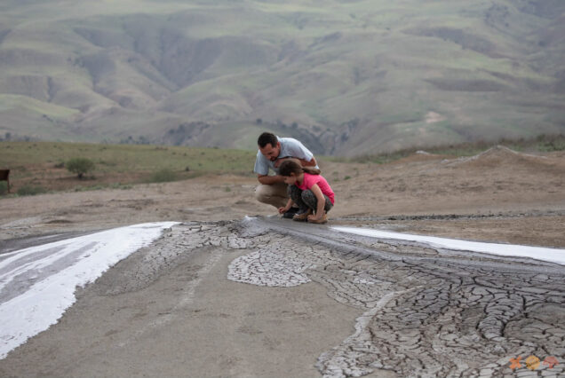 Private Safari to Mud Volcanoes and Chachuna